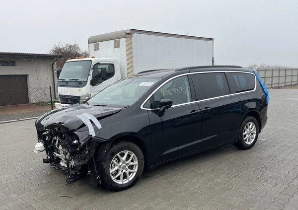 Chrysler Pacifica cena 50900 przebieg: 82000, rok produkcji 2021 z Włocławek małe 79